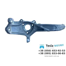 Кулак поворотний (цапфа) LH Tesla Model 3