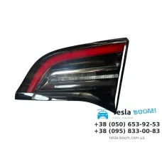 Ліхтар задній внутрішній (багажник) RH Global 4 pin Tesla MY, M3