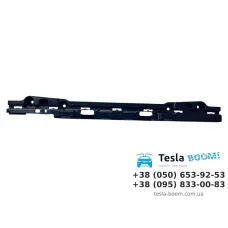 Кронштейн заднього бампера центральний Tesla Model Y Juniper Аналог